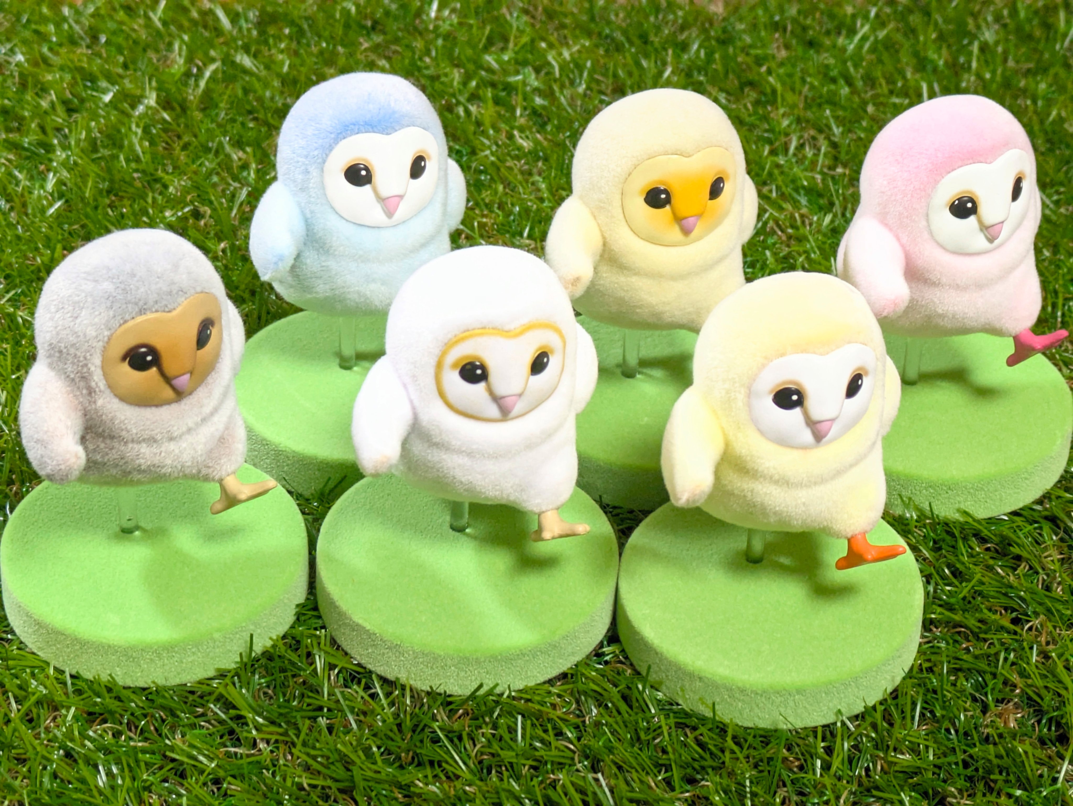 Qualia capsule toys cute Runni - Office Furniture Table のレビューと価格